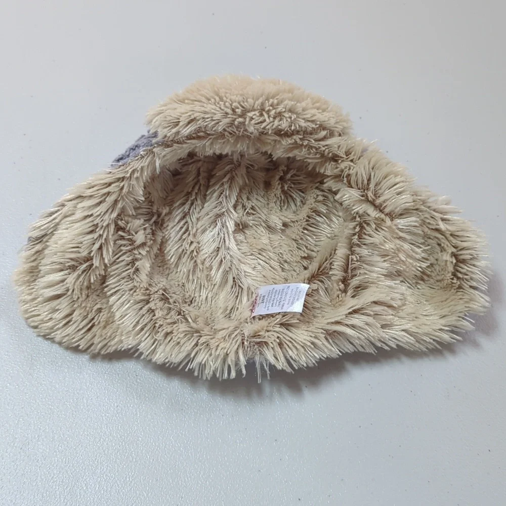 Zutano, 24 month,toddler trapper hat.